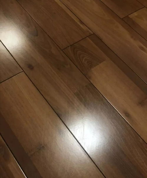 安心之選，省心之享 耐磨地板，守護(hù)家人每一步